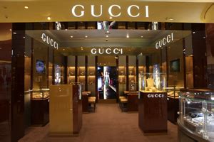 gucci shop trafford centre